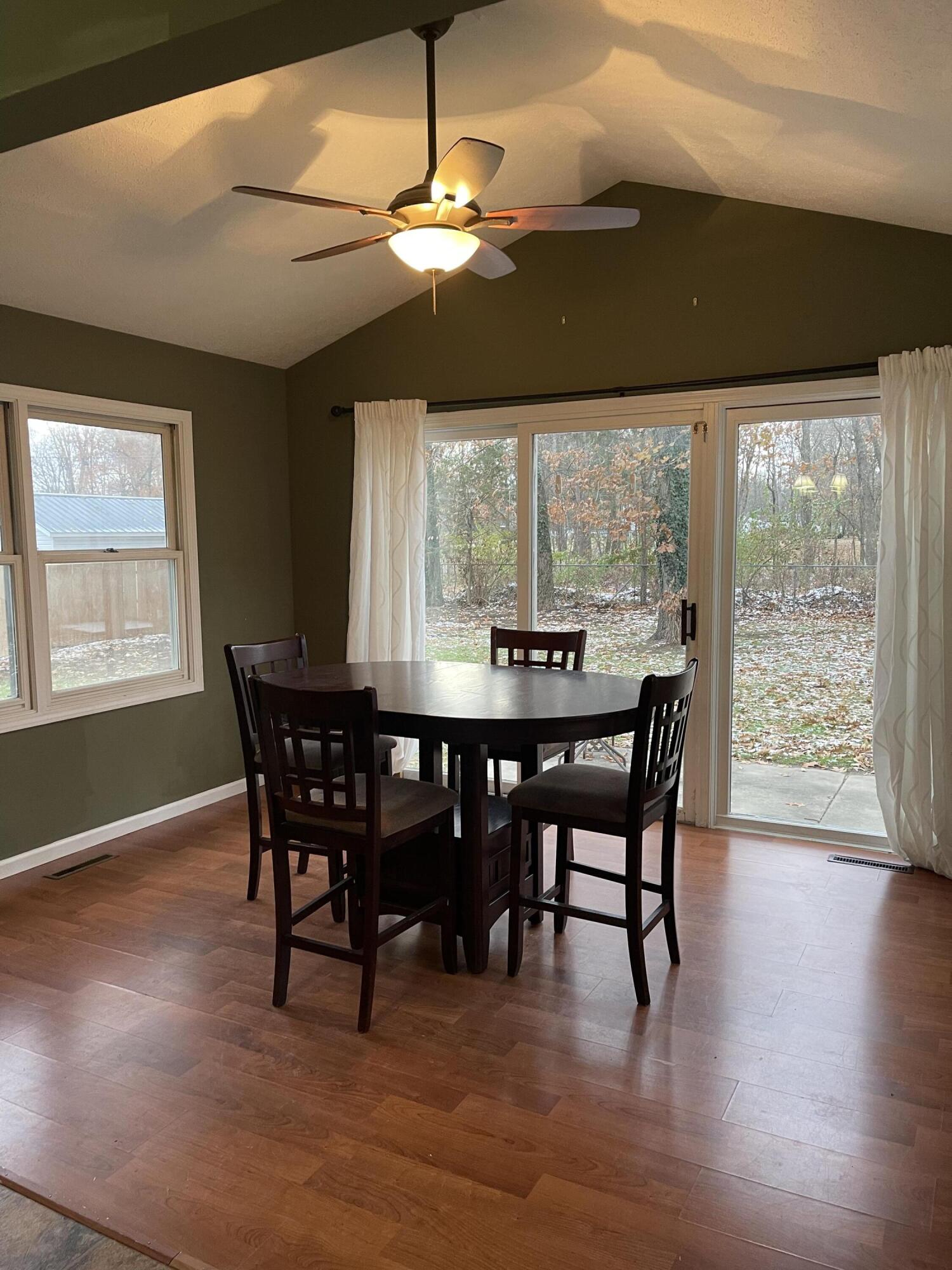 56760 Chippewa Drive Three Rivers, MI 49093 - Photo 4 of 12 Photo Nov 26, 4 06 20 PM