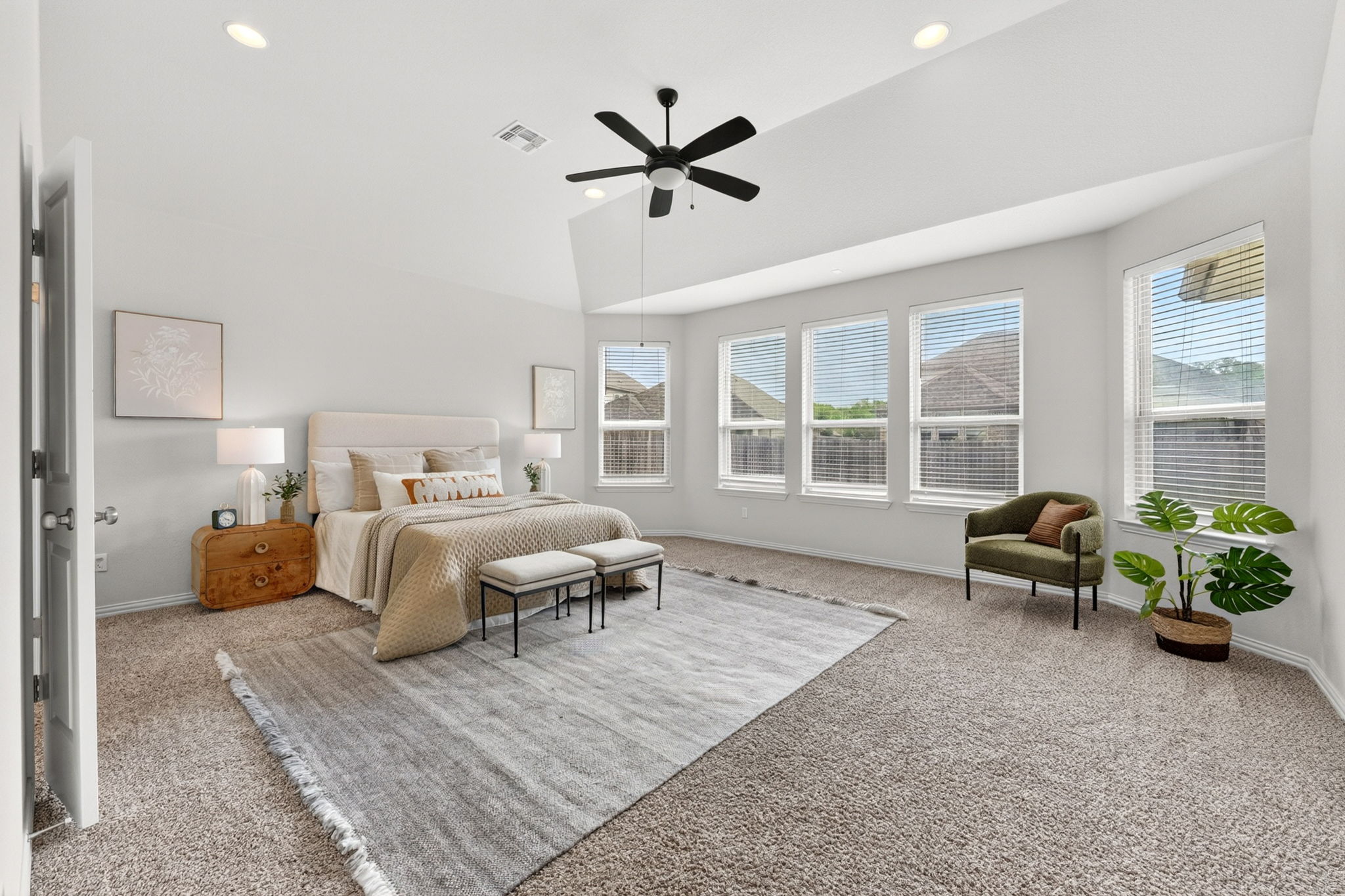 12613 Twisted Root Drive Manchaca, TX 78652 - Photo 11 of 33 This room is really VERY large. Made even larger with the bay windows