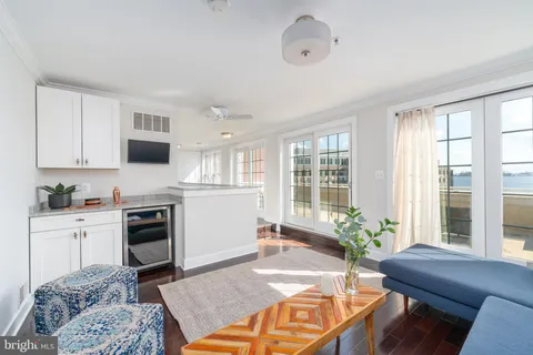 a view of a terrace with sky view