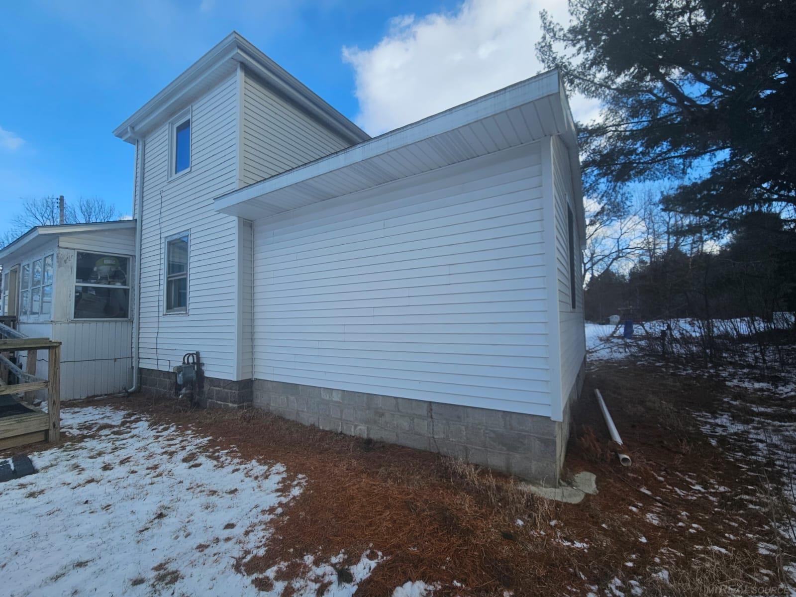 3275 South Towerline Road Bridgeport, MI 48722 - Photo 34 of 38 50165053-be783b02-47f1-43ec-b9e2-61136645b147.JPG