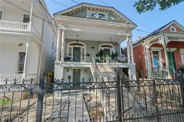 $1,795 | 6034 Magazine Street, Unit 2A, New Orleans, LA 70118
