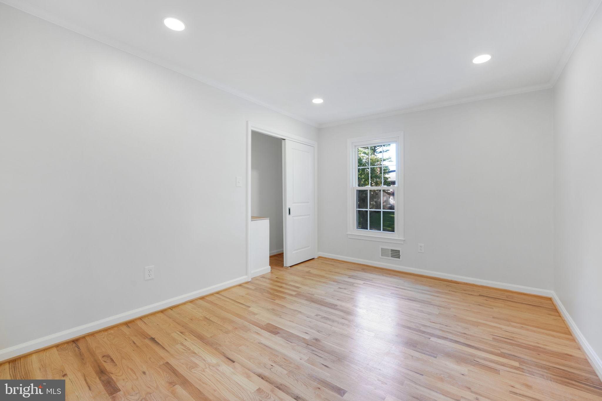 2511 Babcock Road Vienna, VA 22181 - Photo 35 of 70
