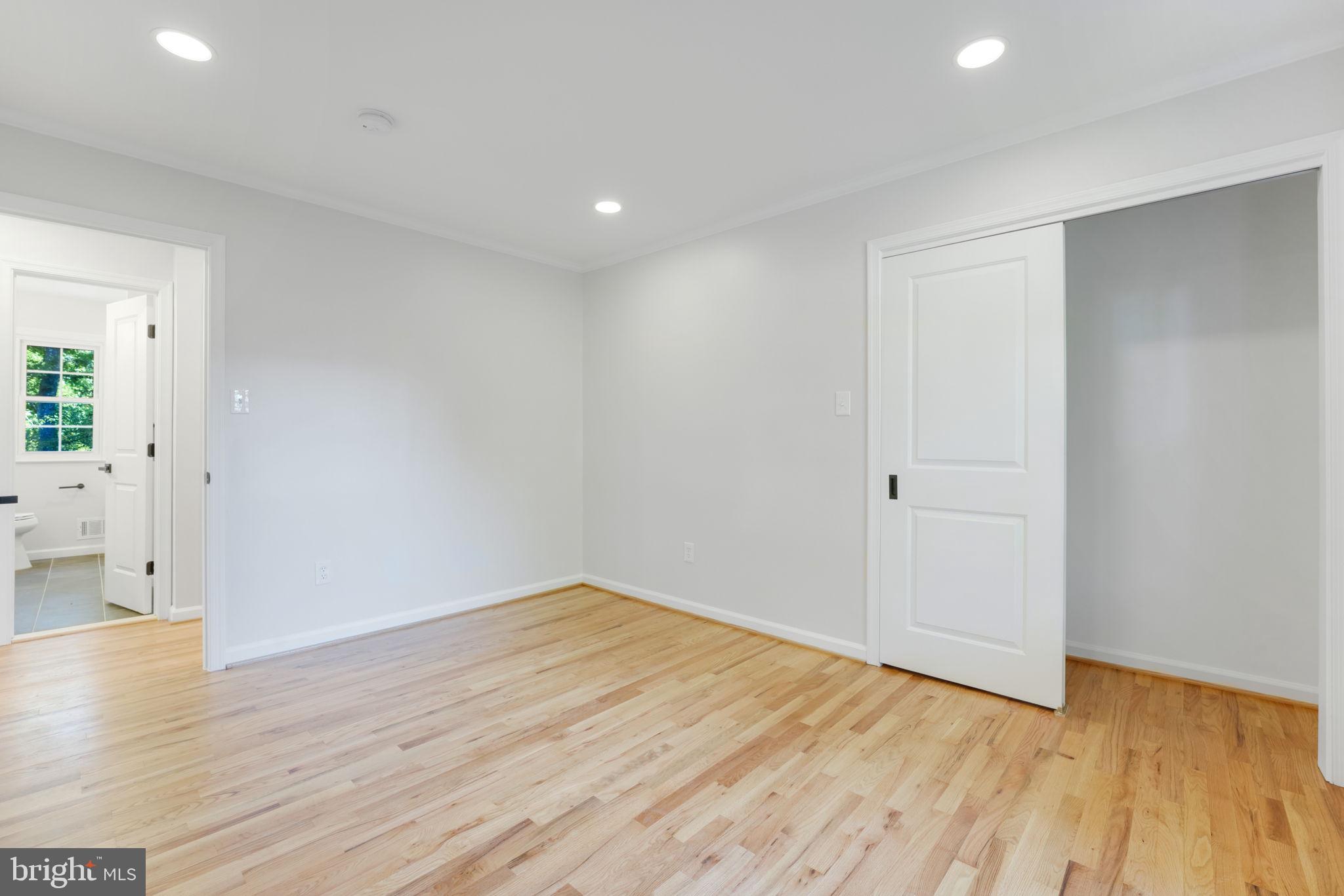 2511 Babcock Road Vienna, VA 22181 - Photo 36 of 70