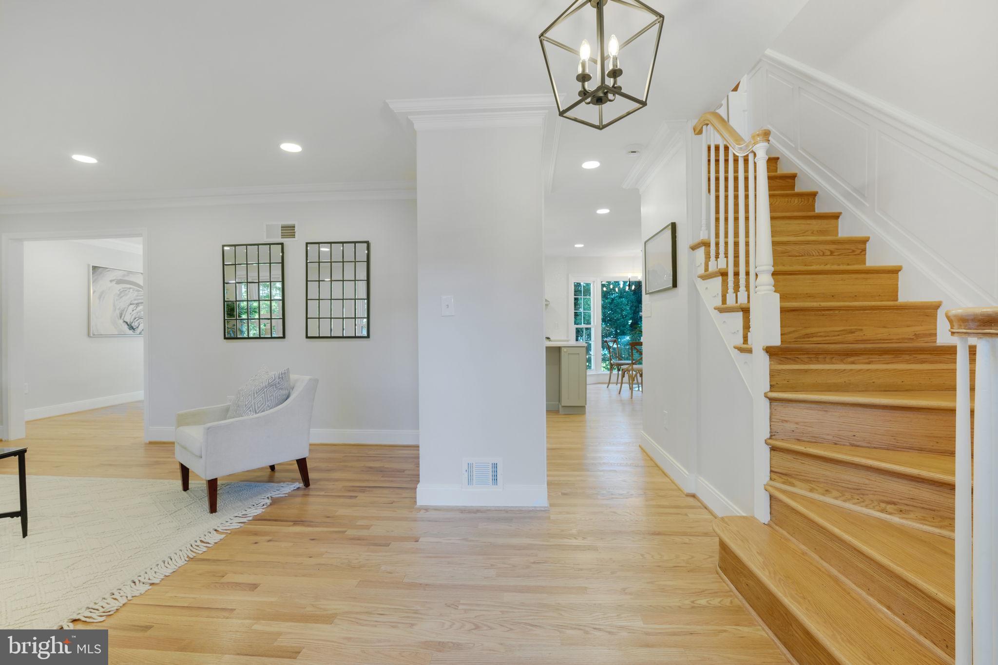 2511 Babcock Road Vienna, VA 22181 - Photo 5 of 70