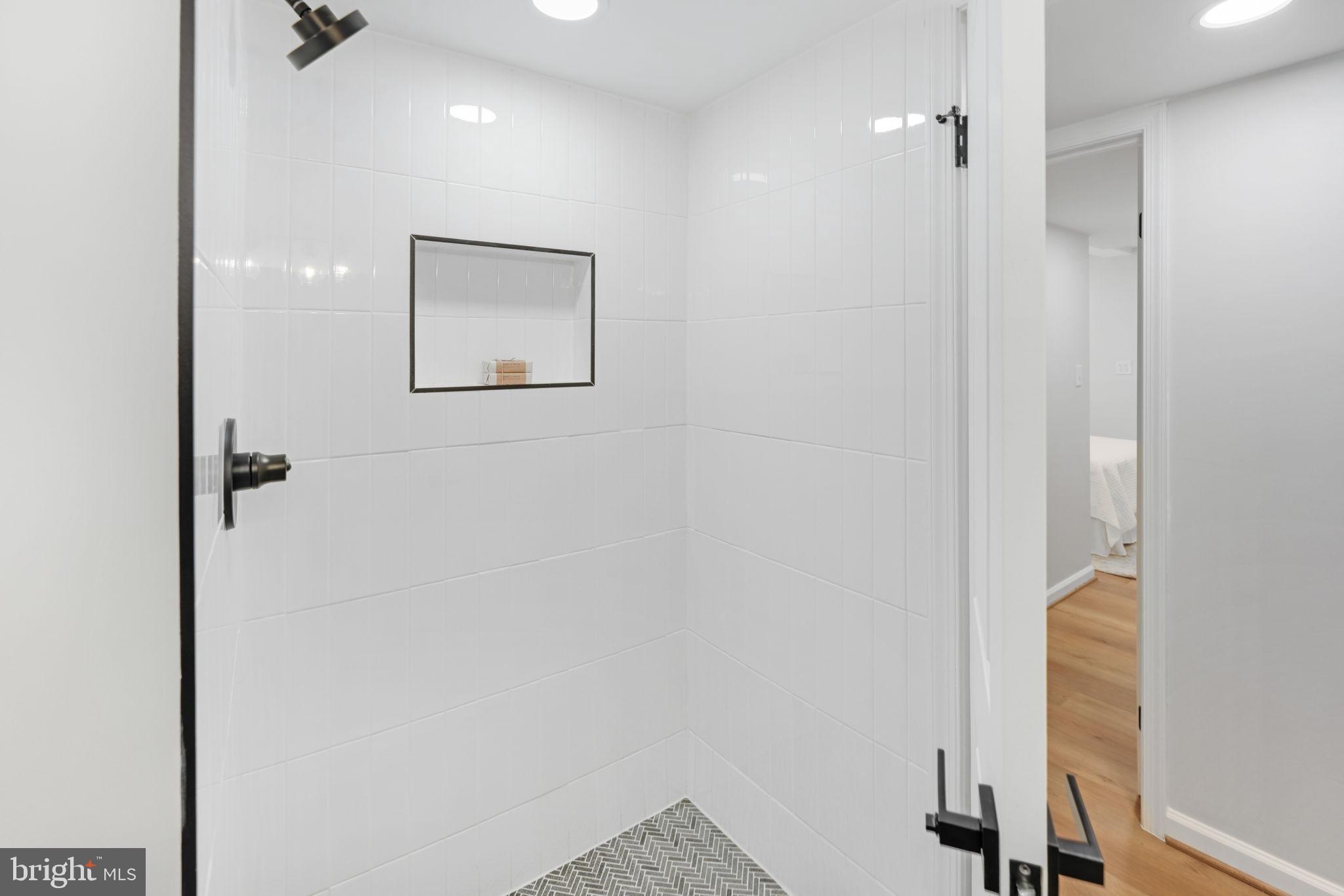 2511 Babcock Road Vienna, VA 22181 - Photo 54 of 70