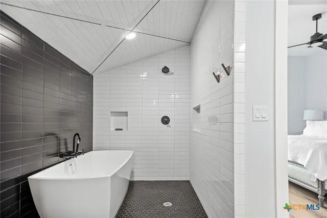 $599,900 | 38 Penny Lane, Port O'Connor, TX 77982