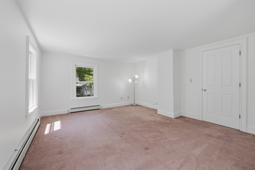 39 Beacon Street Amesbury, MA 01913 - Photo 26 of 41