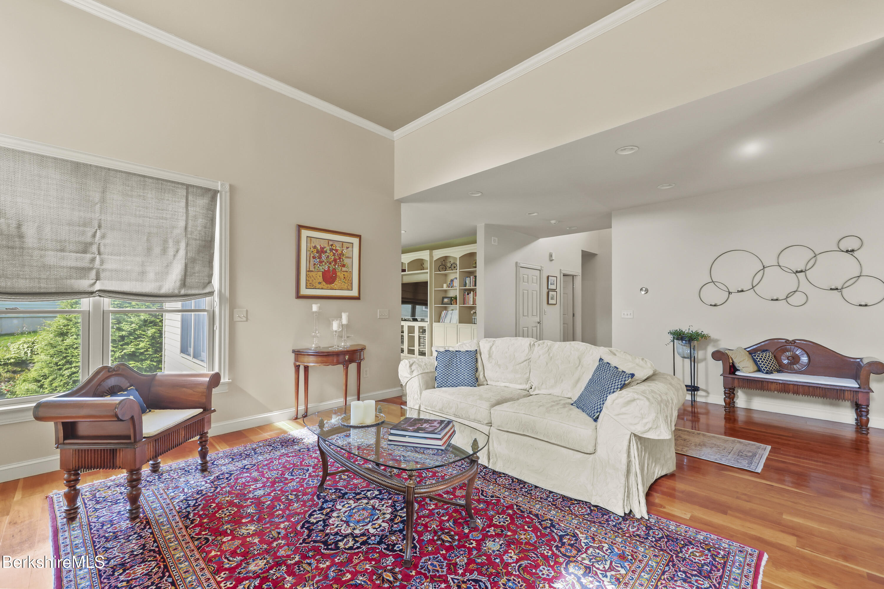 35 Meadow Ridge Drive Pittsfield, MA 01201 - Photo 14 of 81 Living Room