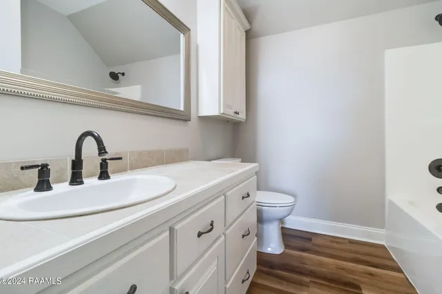 $3,700 | 100 Sanro Drive, Lafayette, LA 70507