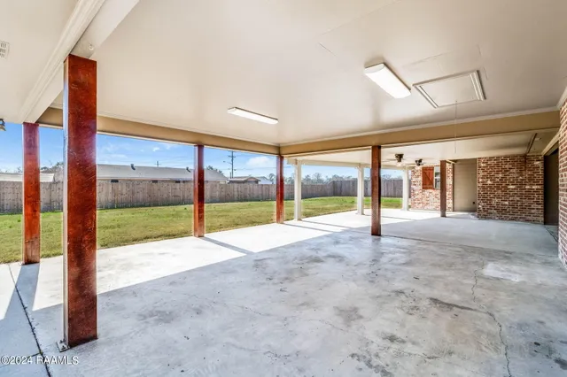 $3,700 | 100 Sanro Drive, Lafayette, LA 70507