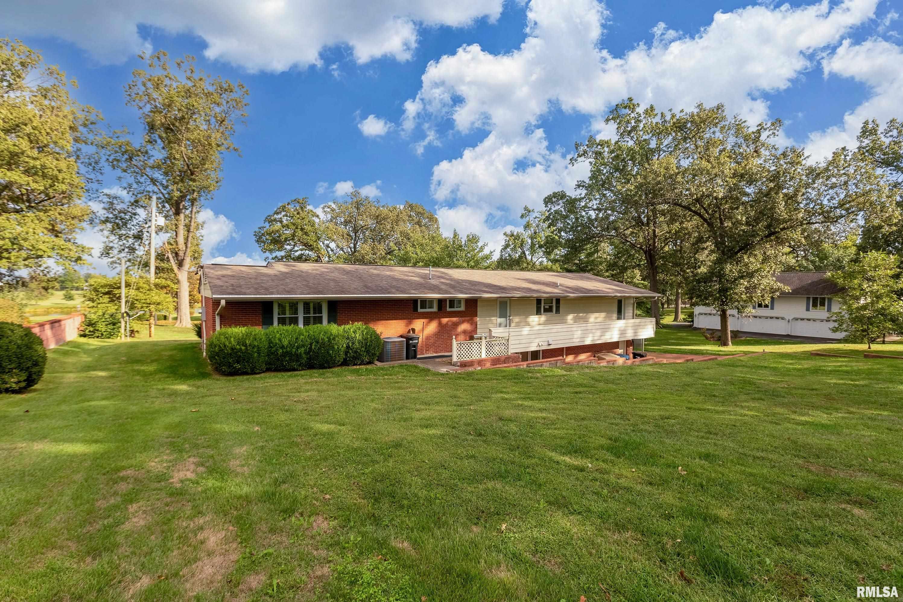 313 Country Club Lane Harrisburg, IL 62946 - Photo 34 of 42