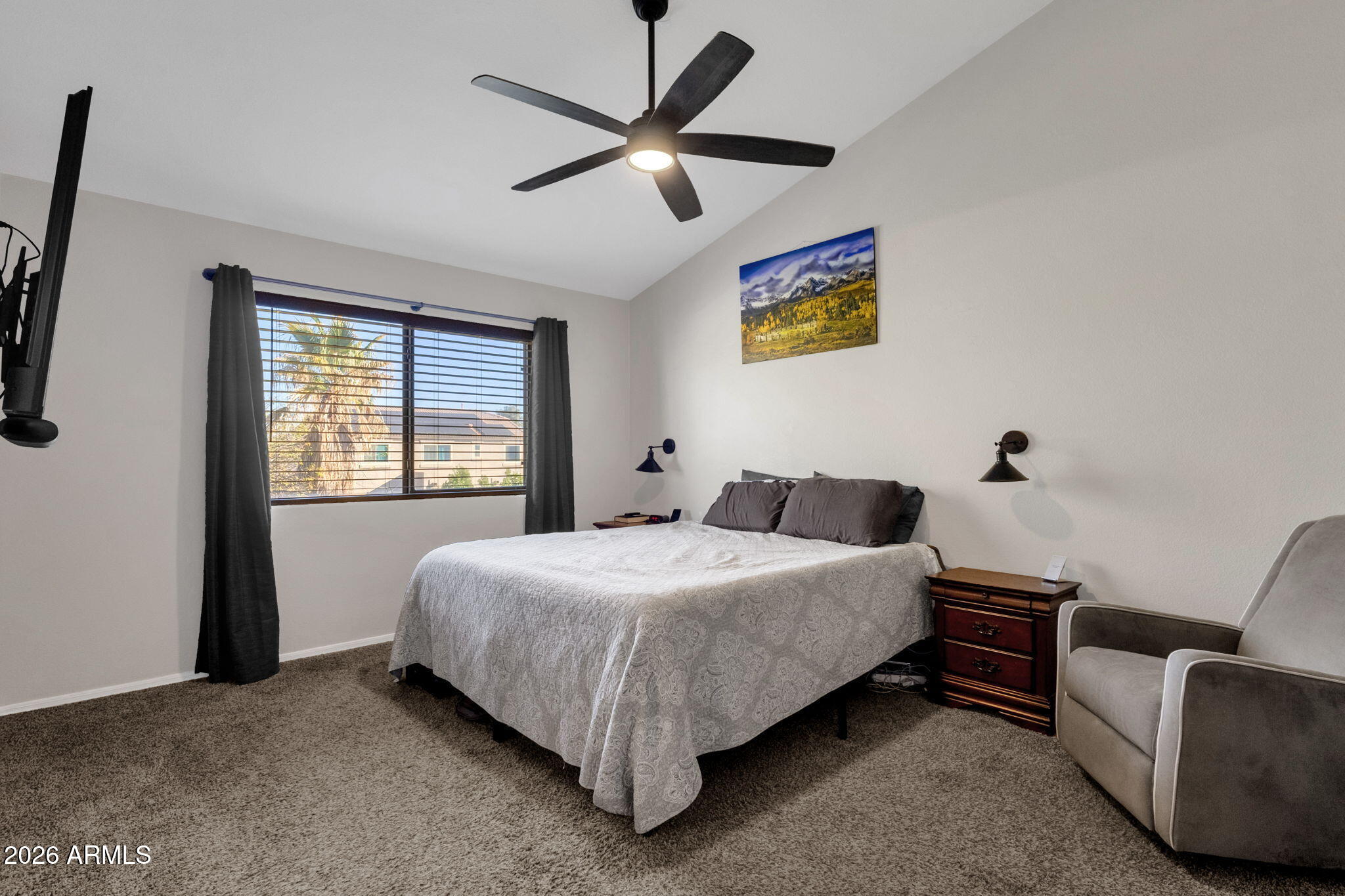 3892 East Ironhorse Road Gilbert, AZ 85297 - Photo 18 of 33 26-web-or-mls-3892-e-ironhorse-rd