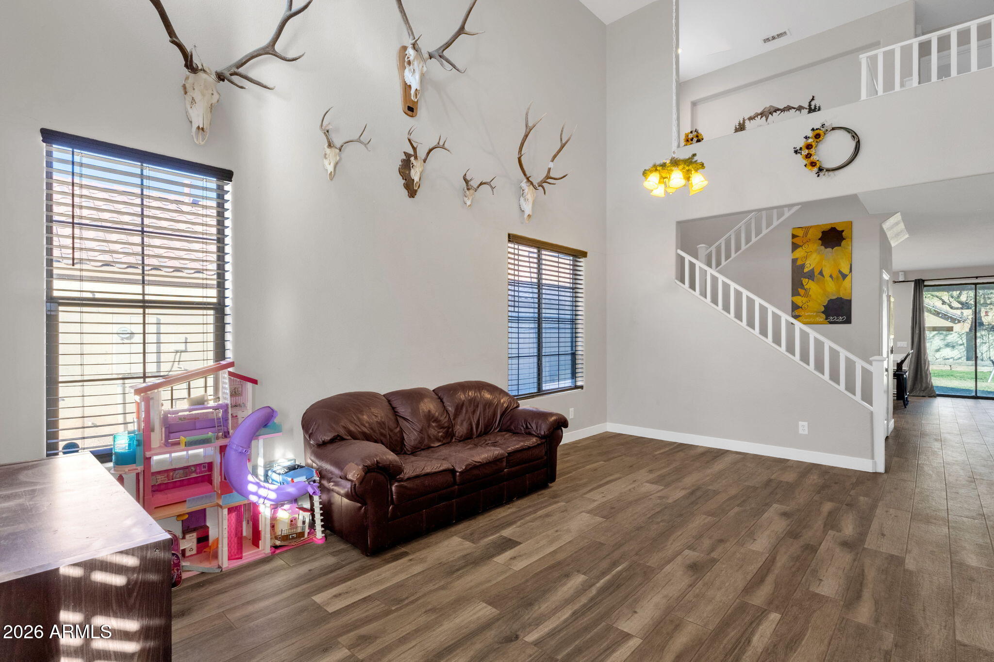 3892 East Ironhorse Road Gilbert, AZ 85297 - Photo 2 of 33 6-web-or-mls-3892-e-ironhorse-rd