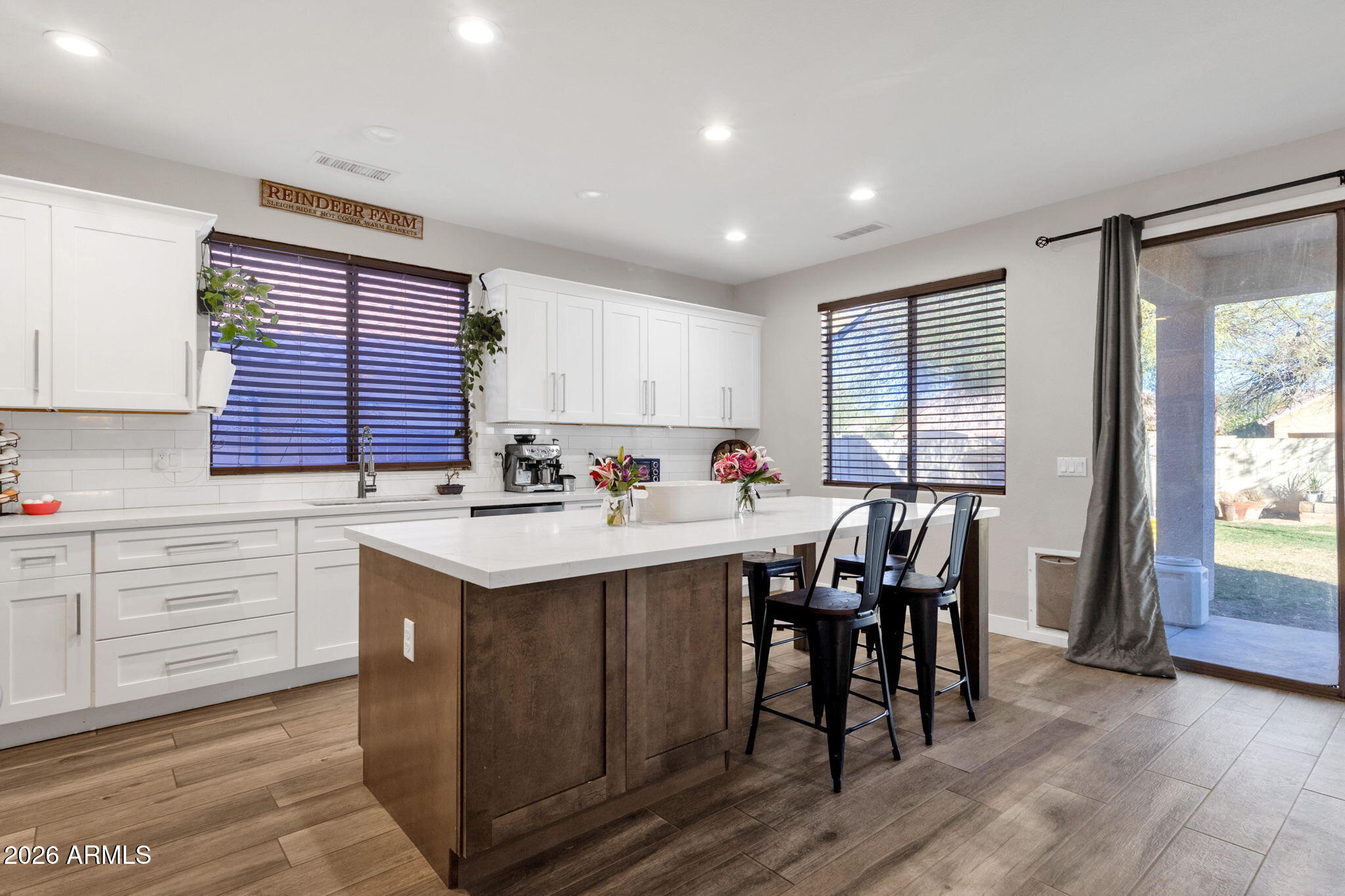 3892 East Ironhorse Road Gilbert, AZ 85297 - Photo 4 of 33 10-web-or-mls-3892-e-ironhorse-rd