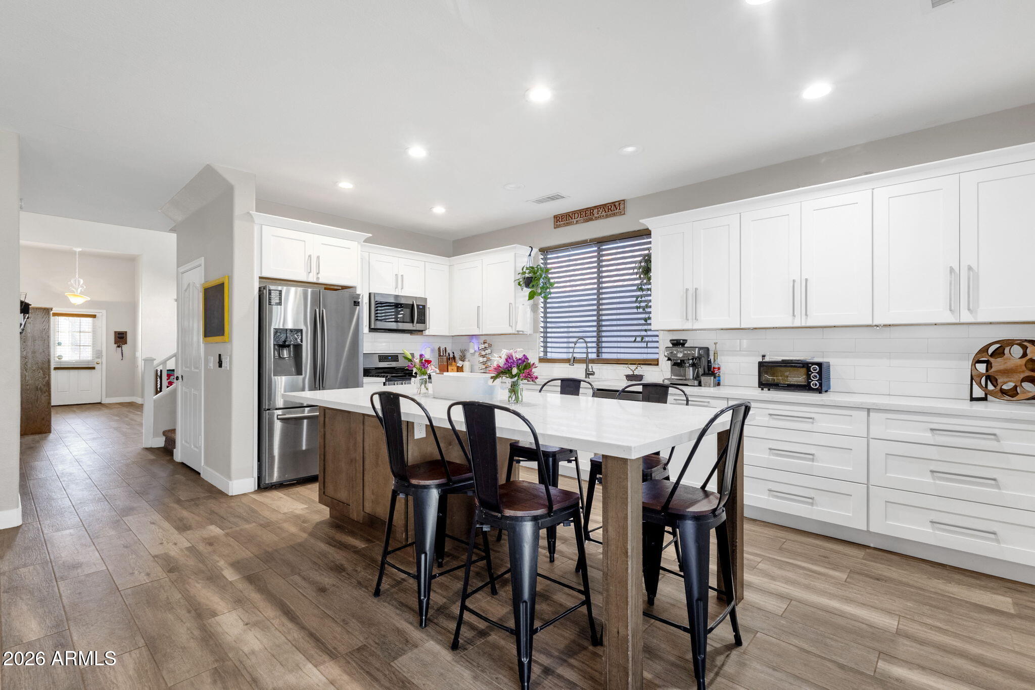 3892 East Ironhorse Road Gilbert, AZ 85297 - Photo 5 of 33 12-web-or-mls-3892-e-ironhorse-rd