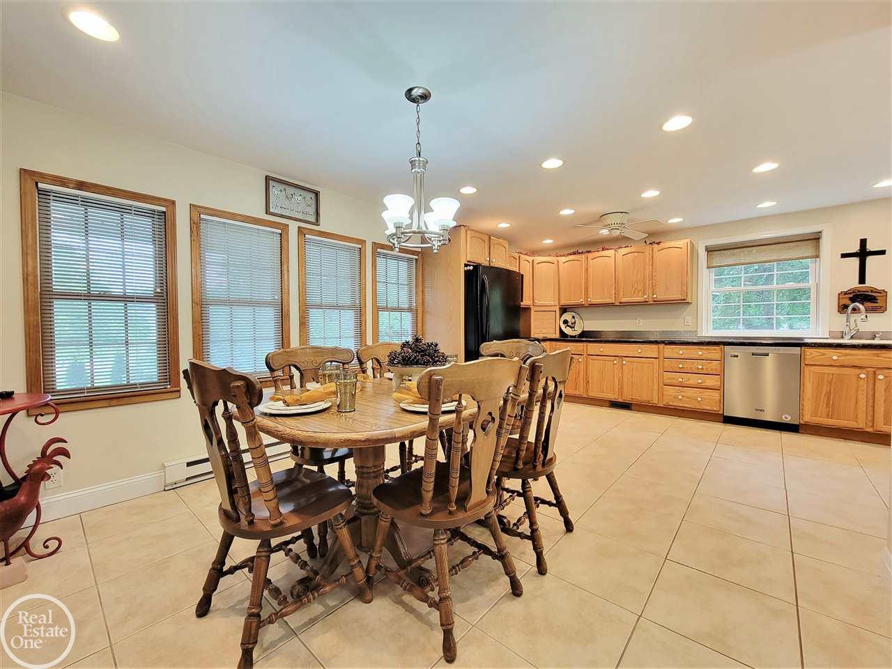 2594 Palms Road Columbus, MI 48063 - Photo 21 of 53 50082898-20.JPG
