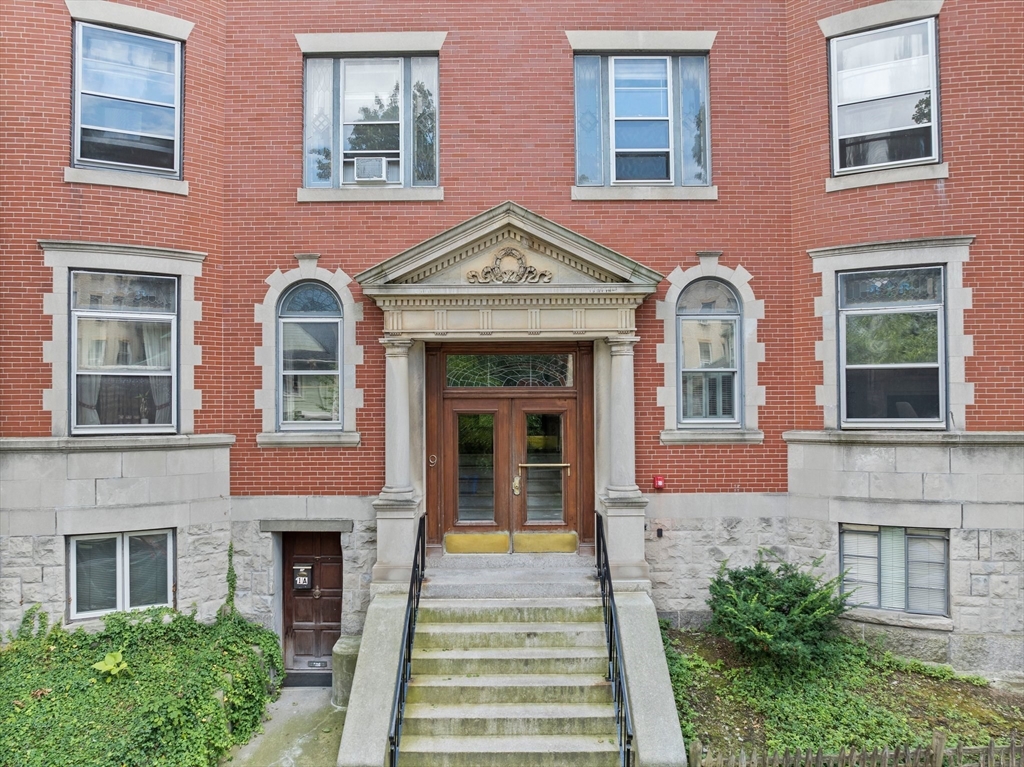 9 Braemore Road, Unit 1 Boston, MA 02135 - Photo 17 of 23 Gallery Image 17