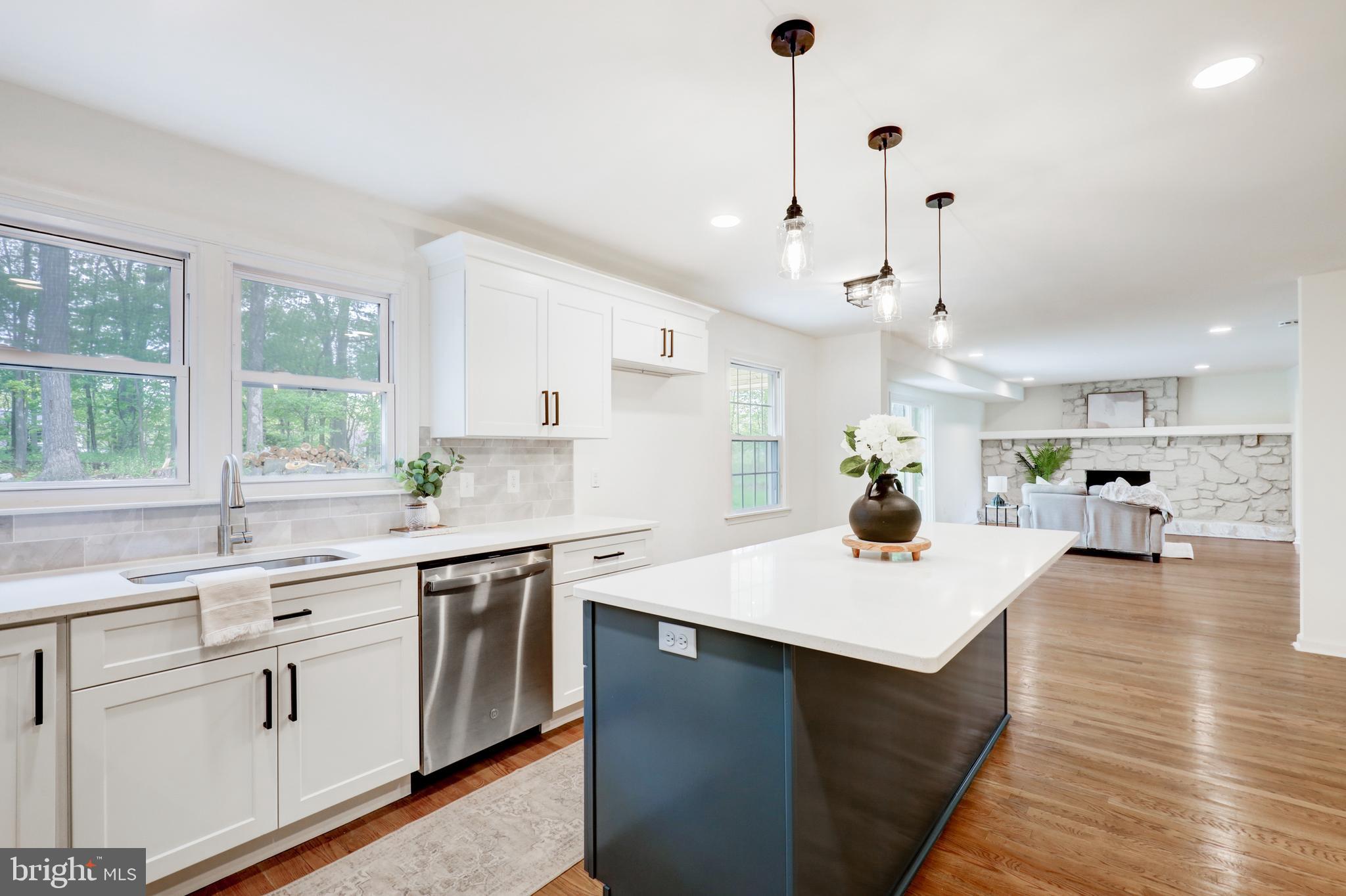 4928 Edgewood Road Doylestown, PA 18902 - Photo 11 of 55
