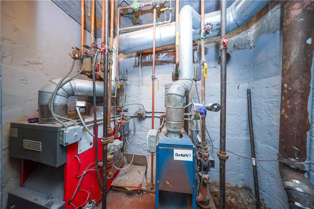 2667 Cropsey Avenue Brooklyn, NY 11214 - Photo 36 of 40 a room with musical instruments