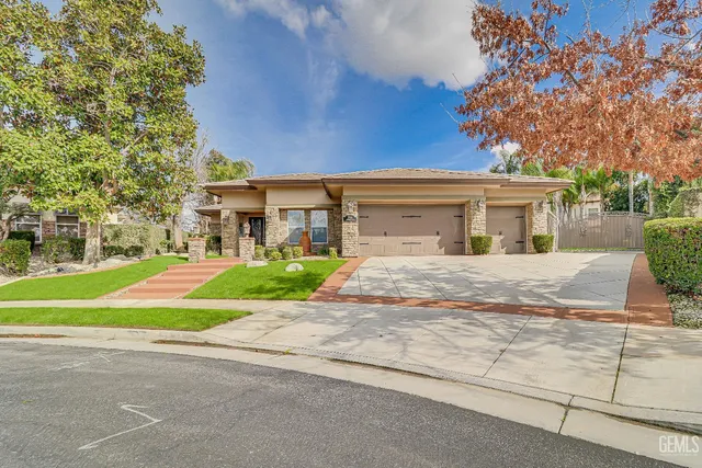 $939,999 | Undisclosed Address, Bakersfield, CA 93311