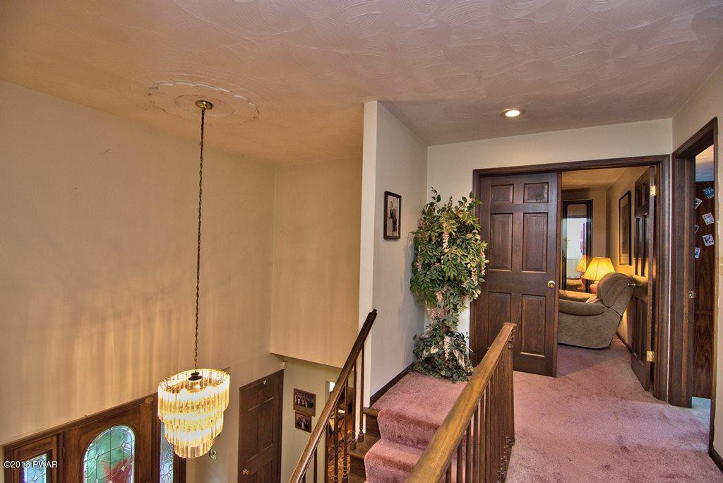 303 Relda Road Moscow, PA 18444 - Photo 30 of 62 Upstairs Hall View 1