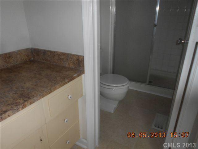 8351 Knights Bridge Road Charlotte, NC 28210 - Photo 8 of 10 Gallery Image 8