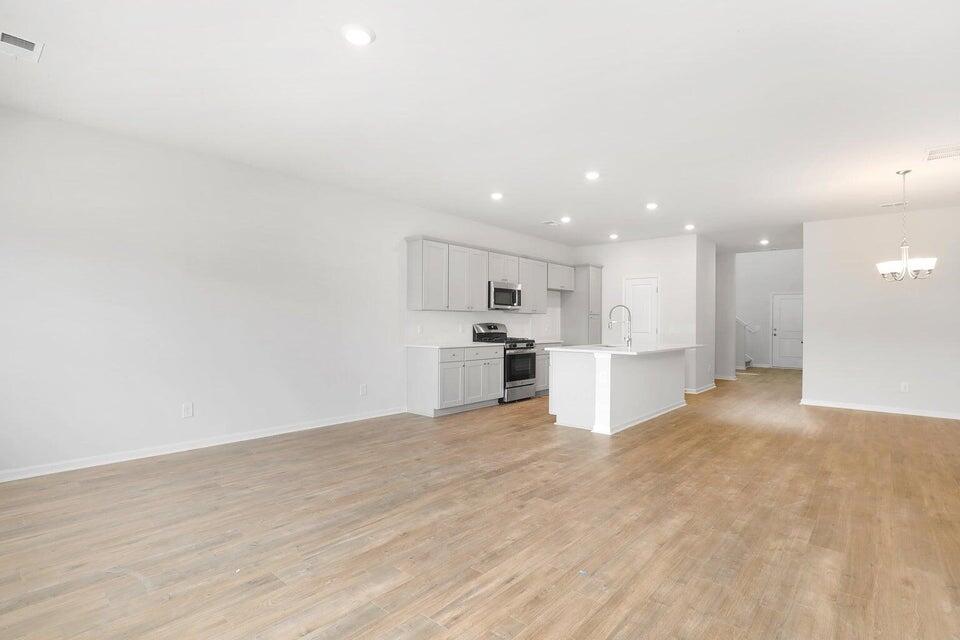 212 Threaded Fern Street Summerville, SC 29485 - Photo 3 of 13 Foxtail 2