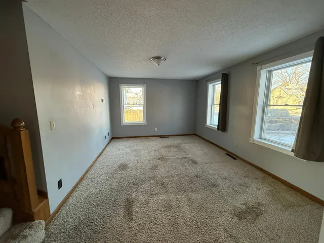 $170,000 | 117 9th Street Northwest, Faribault, MN 55021