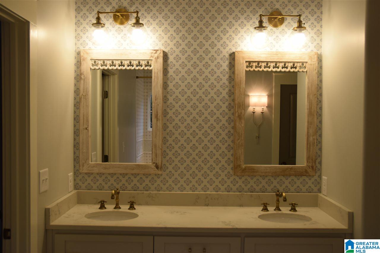 711 Broadway Street Birmingham, AL 35209 - Photo 4 of 5