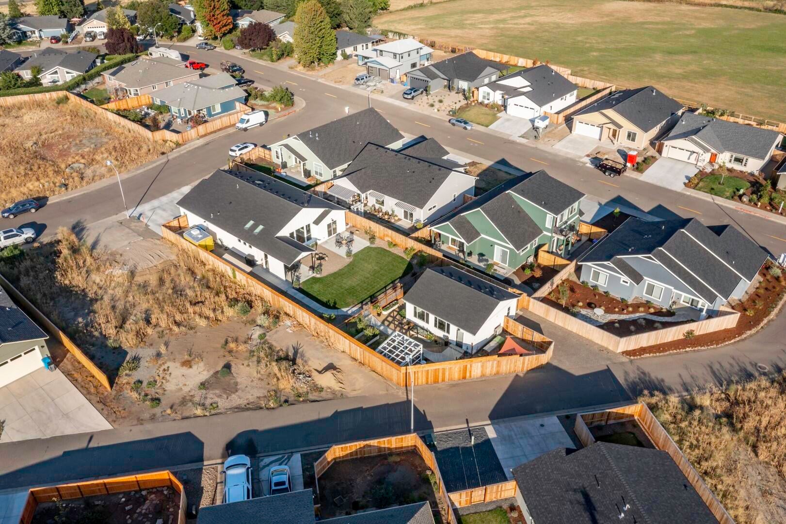 157 Autumn Ridge Court Talent, OR 97540 - Photo 52 of 55 DJI_0092-HDR-Edit