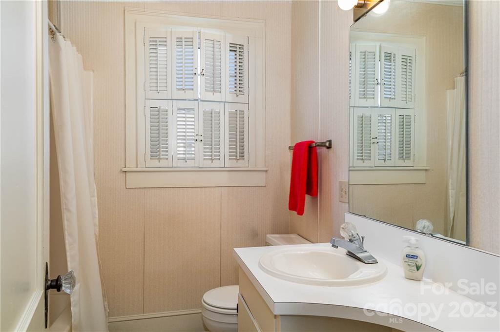 2002 Moose Road Kannapolis, NC 28083 - Photo 20 of 31 Gallery Image 20