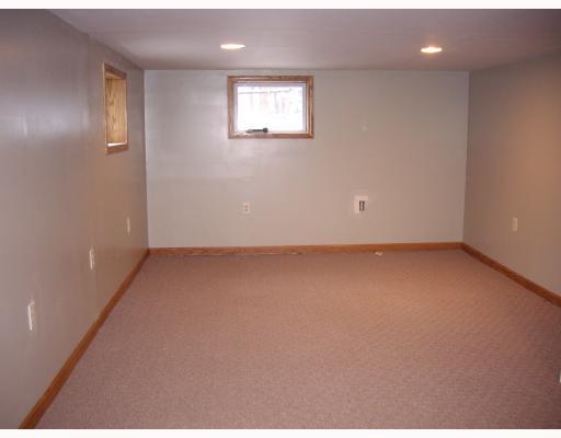 51 Smiley Road Washington, PA 15301 - Photo 8 of 11 Den/Family/Great Room.