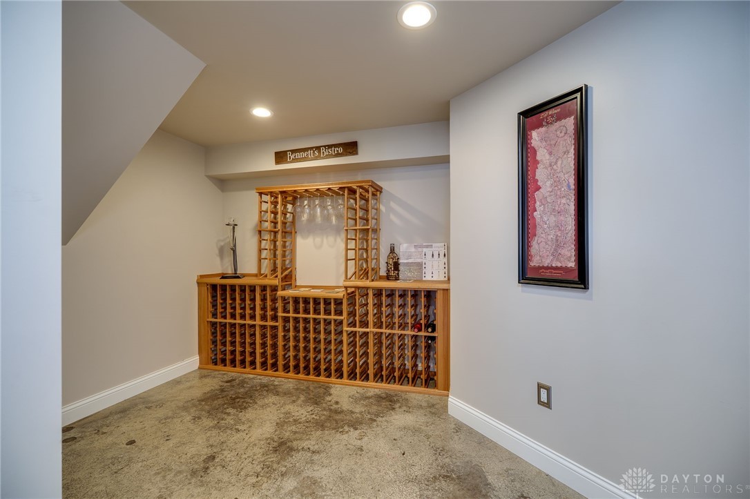 269 Crown Point Drive Dayton, OH 45458 - Photo 31 of 41 Gallery Image 31