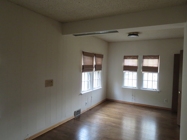 240 W Street Elmhurst, IL 60126 - Photo 16 of 21