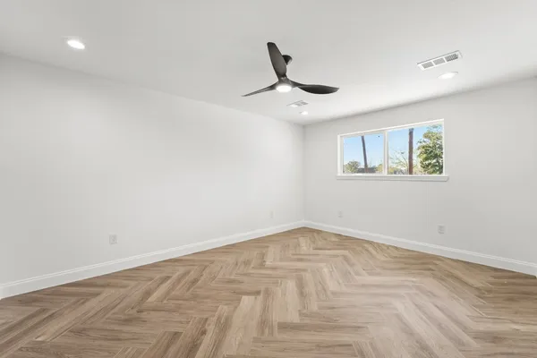 $4,650 | 10722 Lynbrook Drive, Houston, TX 77042