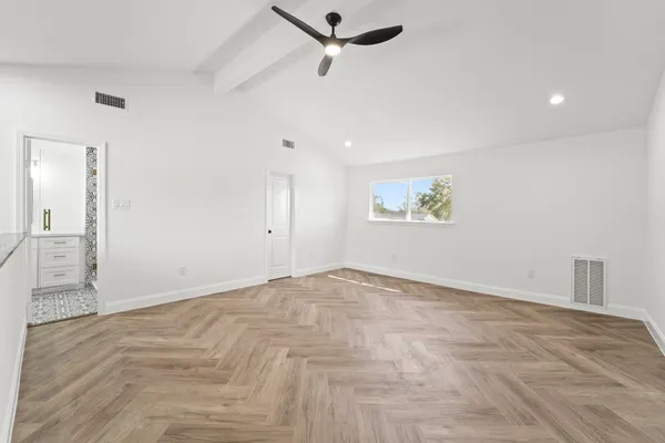 $4,650 | 10722 Lynbrook Drive, Houston, TX 77042