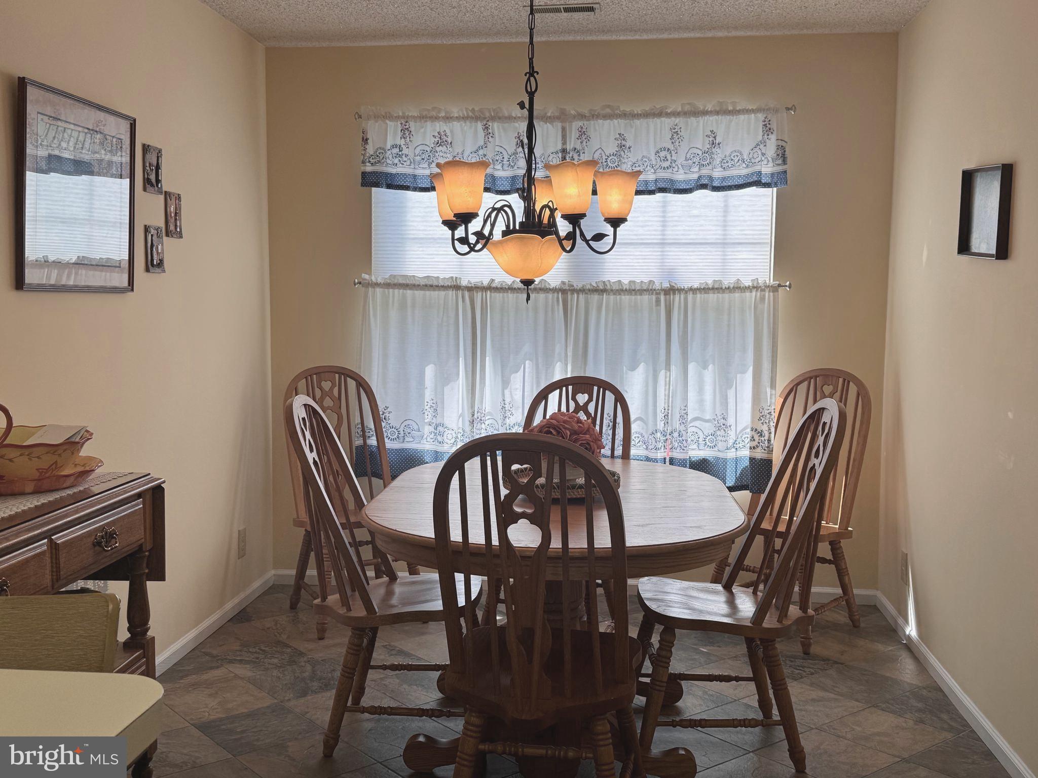 735 South Main Road, Unit 29 Vineland, NJ 08360 - Photo 15 of 34 Eat-in-kitchen