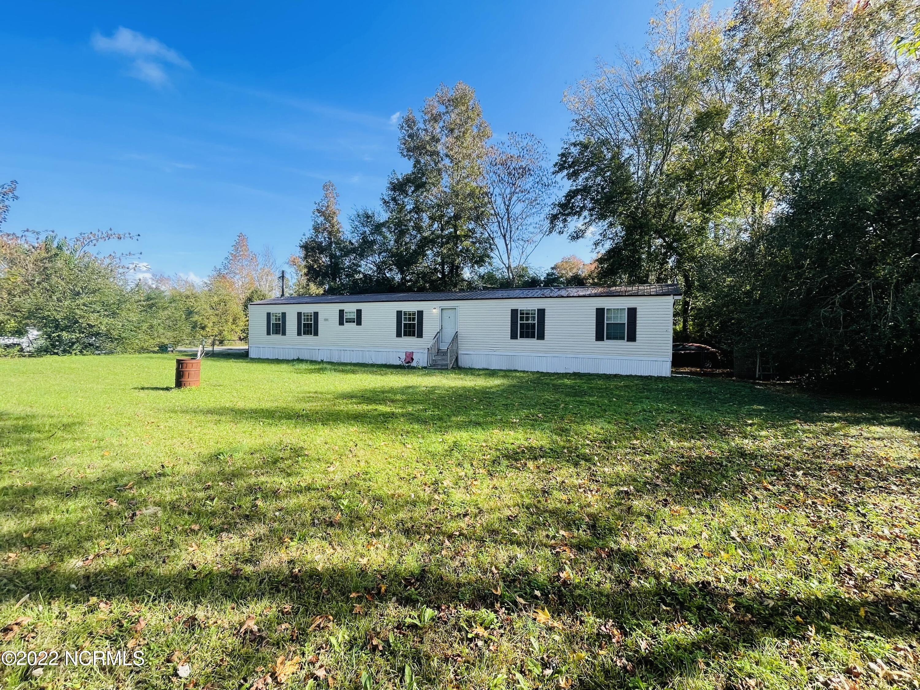 105 Laura Drive Hubert, NC 28539 - Photo 15 of 17 FEDB7E18-EECA-498C-99AD-2EE7EA1EFA73