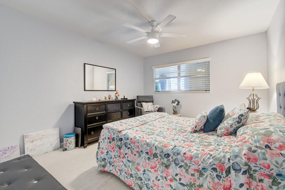 232 Monaco Way Delray Beach, FL 33446 - Photo 14 of 40 22_dsc_4431_2_3_4_5