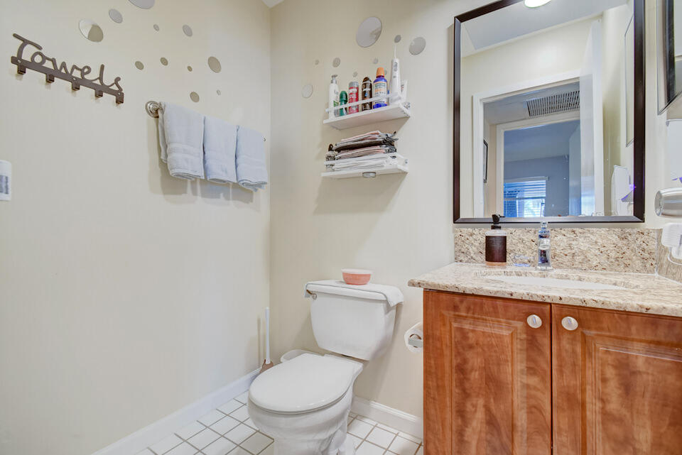 232 Monaco Way Delray Beach, FL 33446 - Photo 17 of 40 26_dsc_4486_87_88_89_90