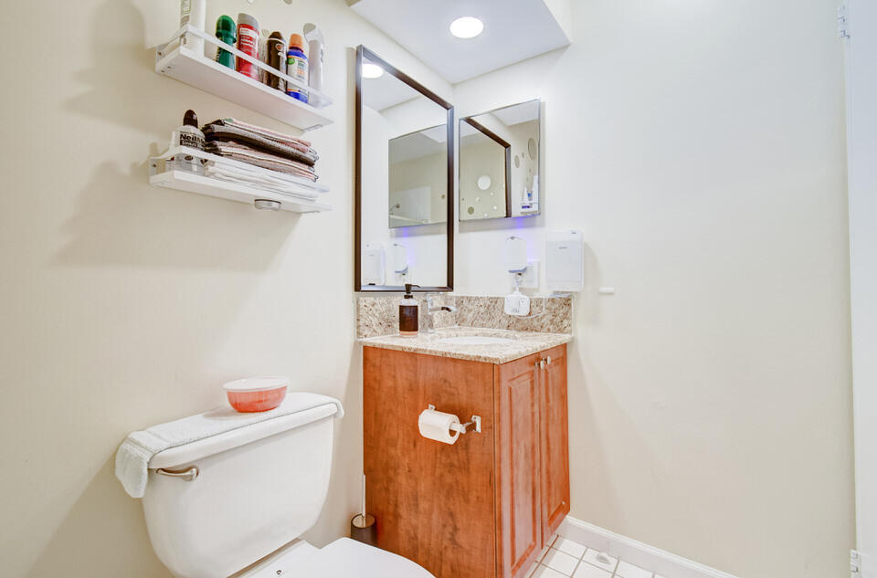 232 Monaco Way Delray Beach, FL 33446 - Photo 18 of 40 27_dsc_4496_497_498_499_500