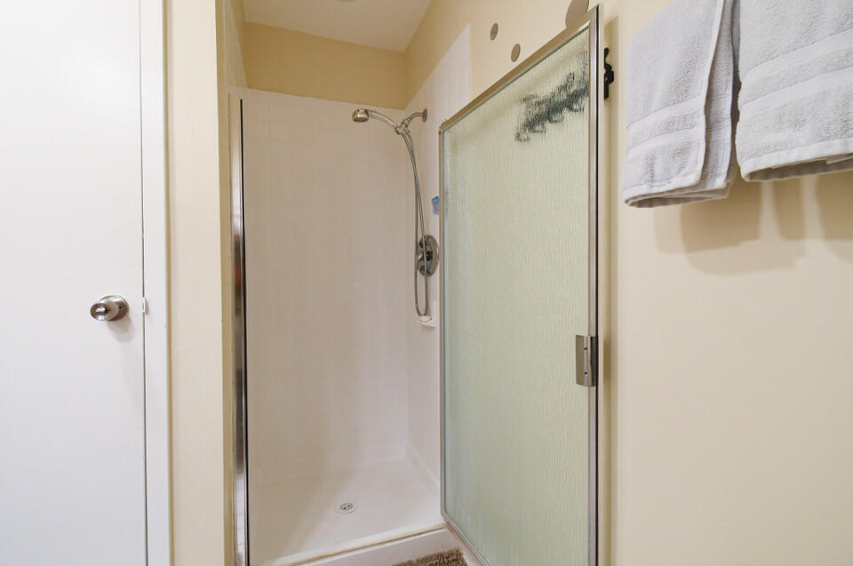 232 Monaco Way Delray Beach, FL 33446 - Photo 19 of 40 28_dsc_4506_07_08_09_10