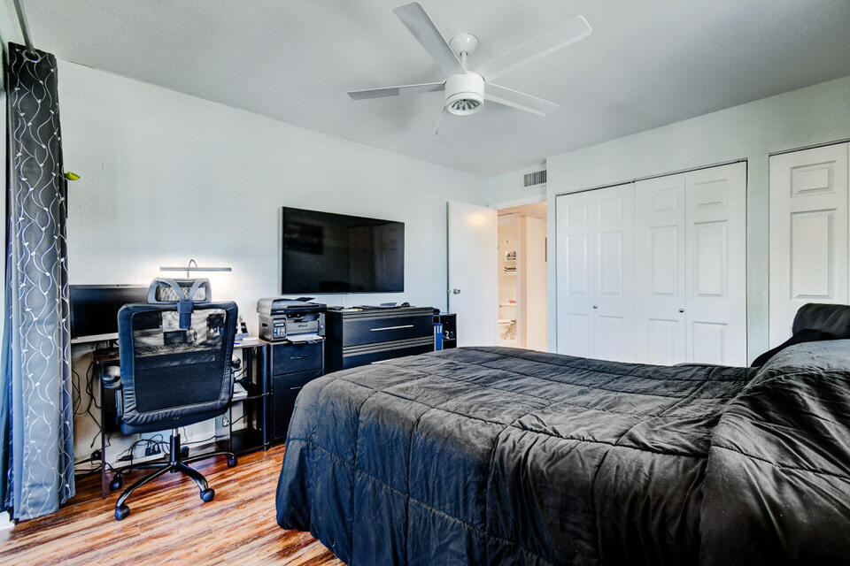 232 Monaco Way Delray Beach, FL 33446 - Photo 23 of 40 32_dsc_4546_47_48_49_50