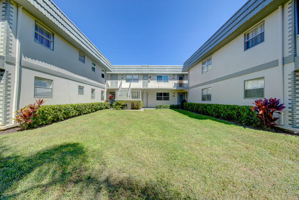 232 Monaco Way Delray Beach, FL 33446 - Photo 28 of 40 40_dsc_4611_2_3_4_5