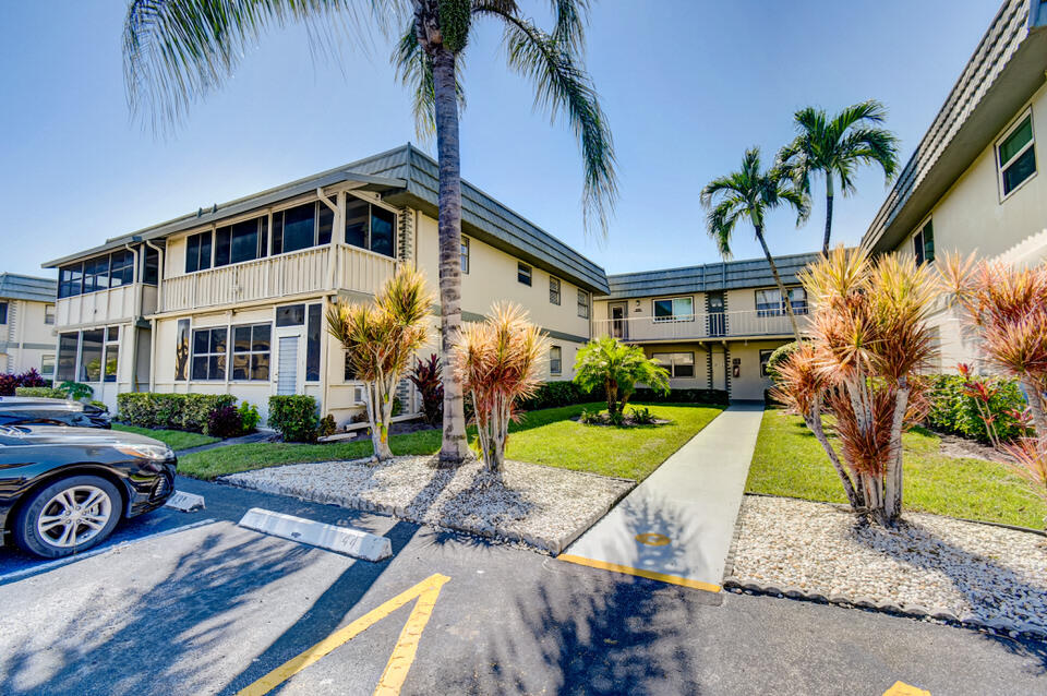 232 Monaco Way Delray Beach, FL 33446 - Photo 29 of 40 42_dsc_4636_37_38_39_40