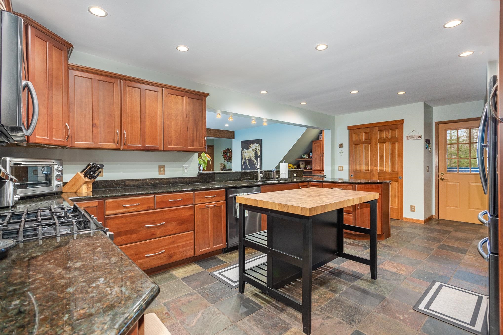 1799 North Dublin Road Midland, MI 48642 - Photo 13 of 44