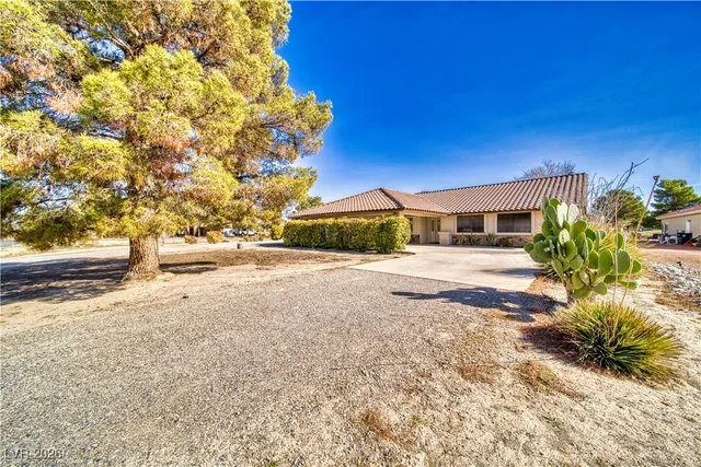 $2,300 | 3011 Pebble Beach Avenue, Pahrump, NV 89048