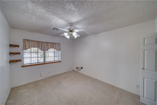 $2,300 | 3011 Pebble Beach Avenue, Pahrump, NV 89048