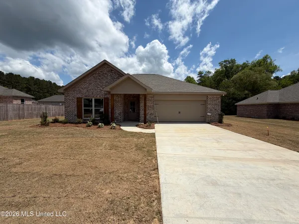 $279,900 | 300 Courtney Lane, Magee, MS 39111