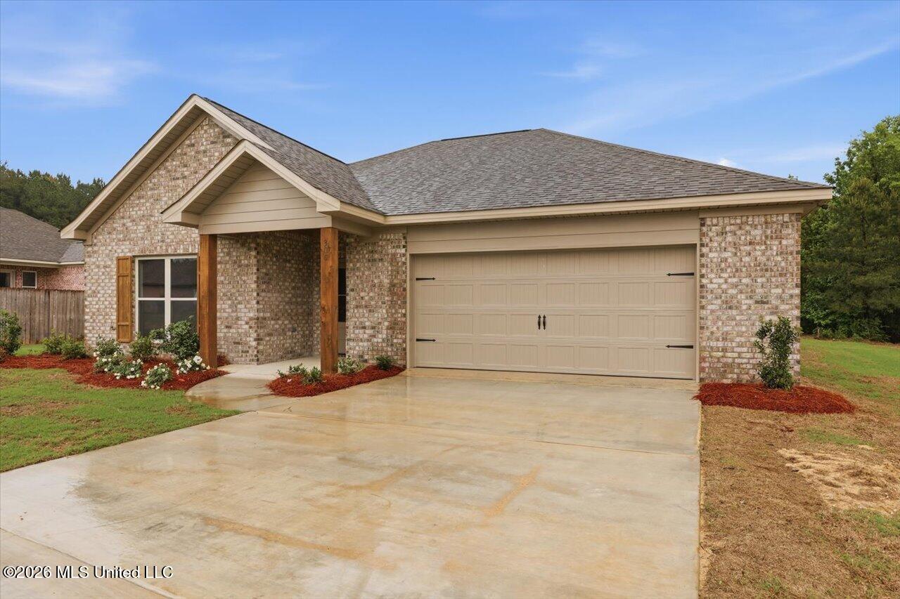 300 Courtney Lane Magee, MS 39111 - Photo 3 of 28 03-300 Courtney Lane _ Hometoursms.com